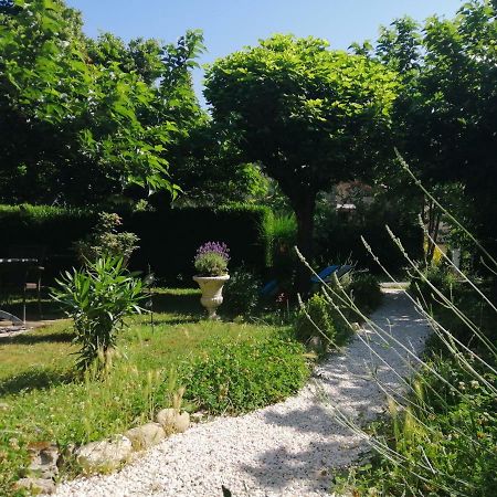 Pensjonat La Mirabelle-Casteil Country House Zewnętrze zdjęcie