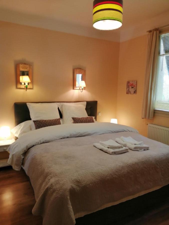 Pensjonat La Mirabelle-Casteil Country House Zewnętrze zdjęcie