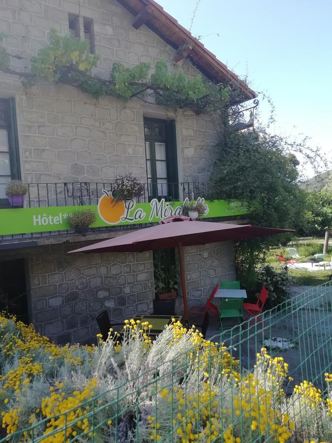 Pensjonat La Mirabelle-Casteil Country House Zewnętrze zdjęcie