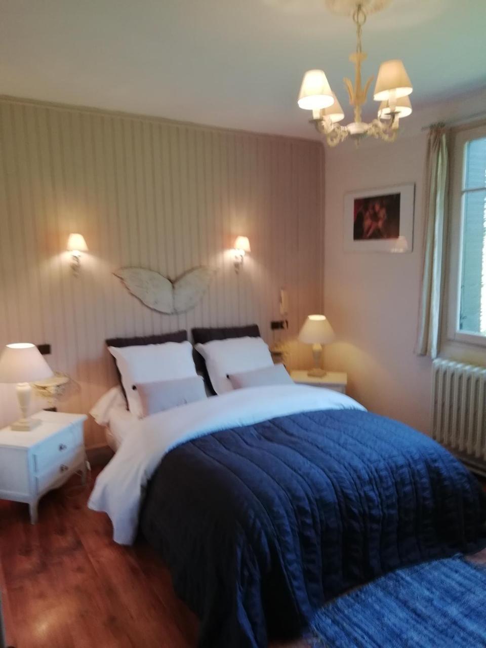 Pensjonat La Mirabelle-Casteil Country House Zewnętrze zdjęcie